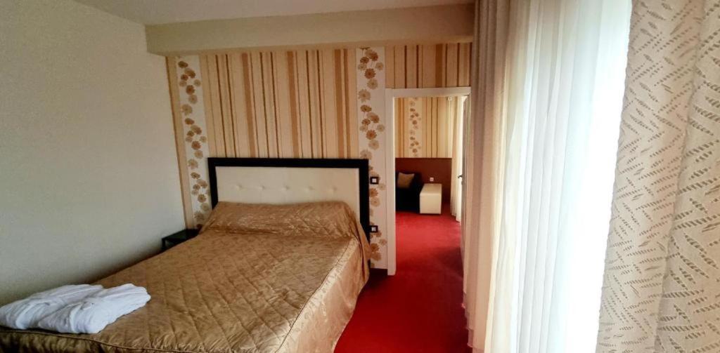 Hotel Bluebell Ohrid Exterior photo